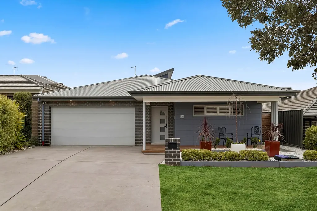 Googong 3Habitaciones Sun-Drenched Modern Living in a Prime Googong Location