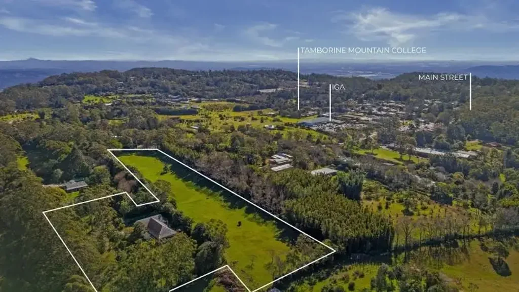 Tamborine Mountain 3ਬੈੱਡਰੂਮ Private Estate in Premier Location with Development Potential
