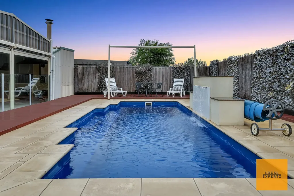 24 Carlyon Close, Melton West, VIC 3337