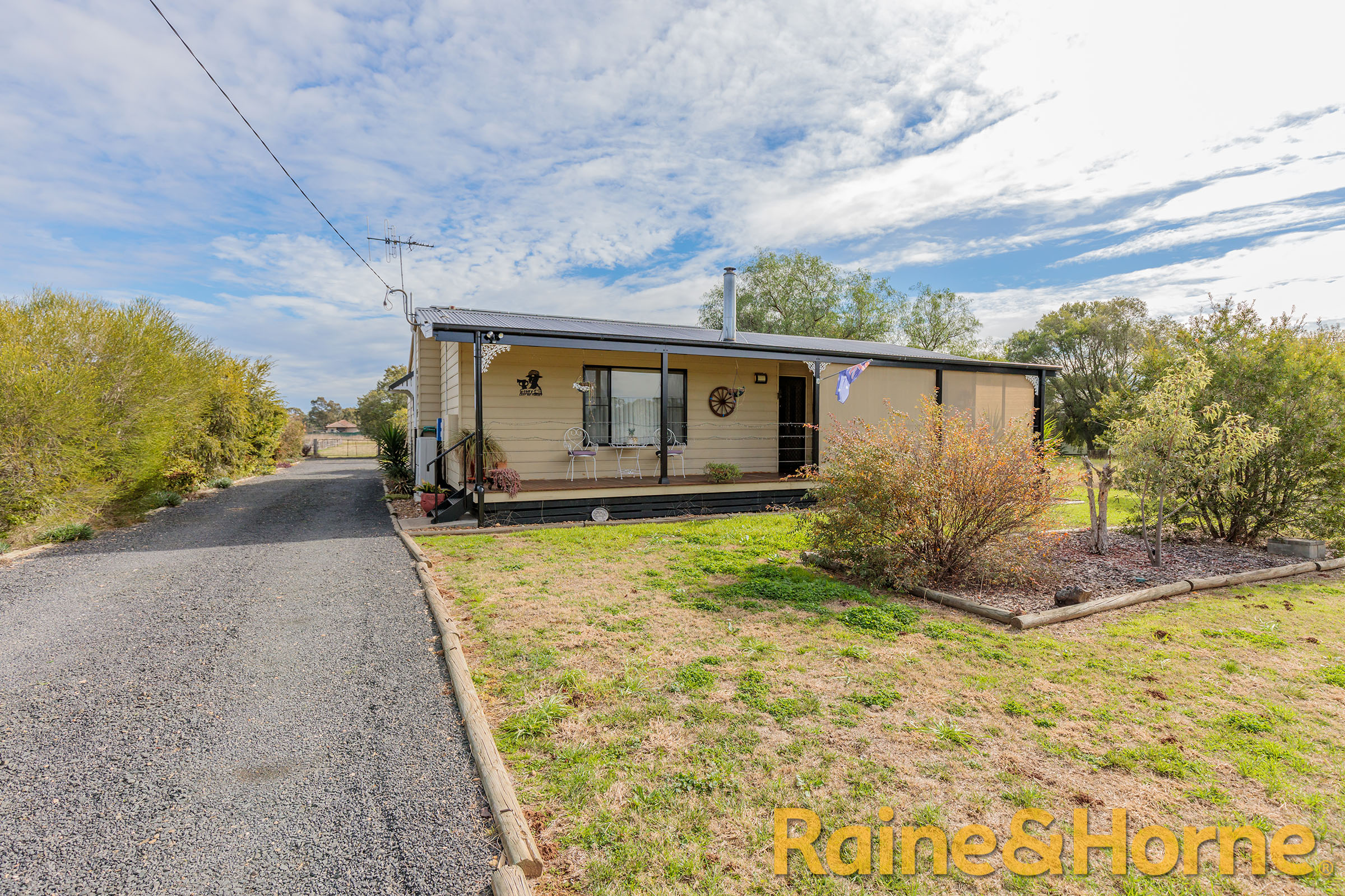 11 FARNELL ST, MENDOORAN NSW 2842, 0 rūma, 0 rūma horoi, House