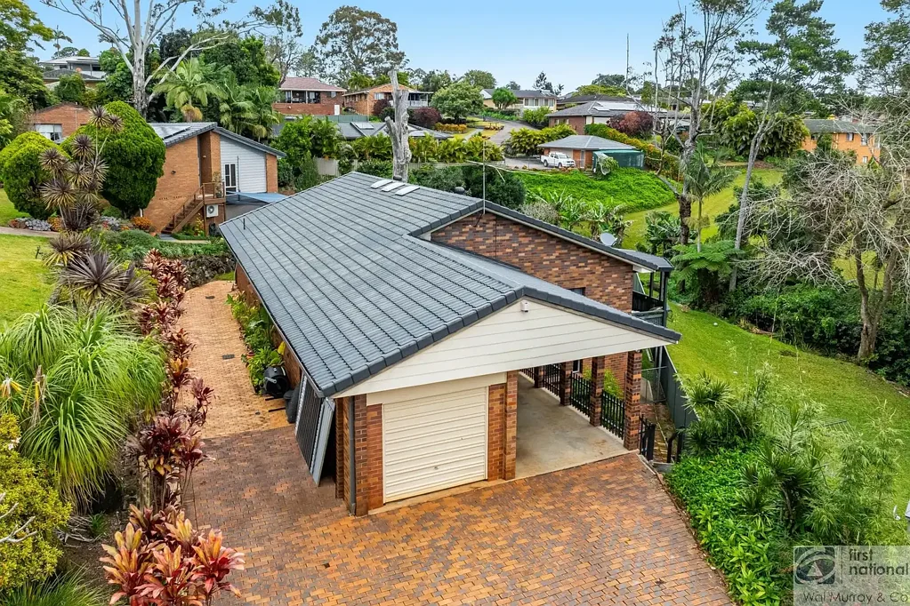 Goonellabah 5침실 MULTI-GENERATIONAL FAMILY HOME IN SOUGHT AFTER NORTHERN RIDGE LOCATION