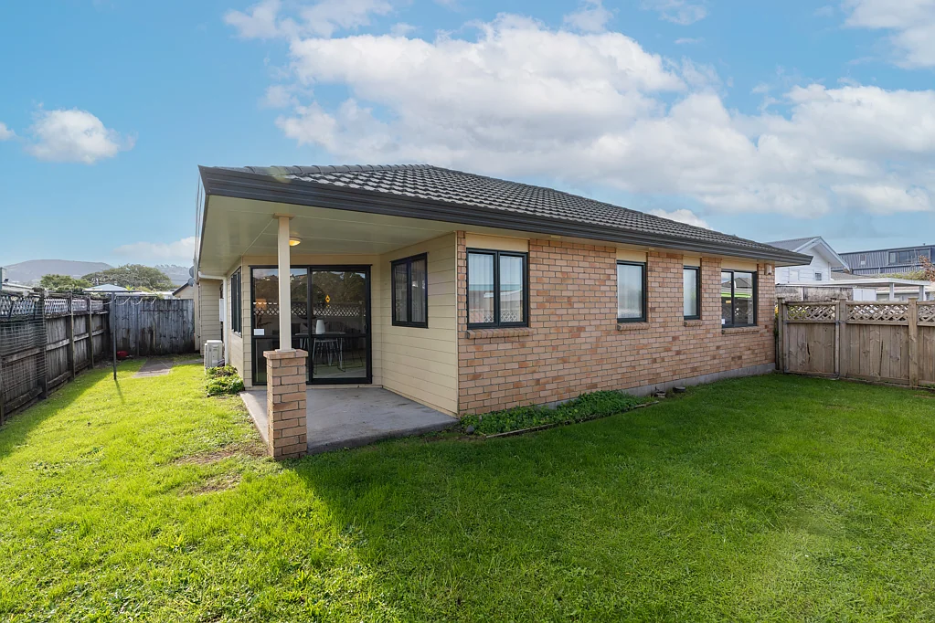 Kamo 2Kwarto Solid Brick & Tile Home - Walk to Kamo Village