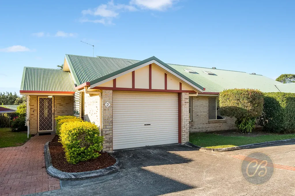 Wynnum West 3房 低层无台阶设计 新铺地毯油漆 开放式客餐厨 三卧带衣柜 独立第二厕所 车库内洗衣 安全通道 自动门 私密后院遮阳棚 花园工具棚 晾衣绳 Wynnum West中心 450米Wynnum Plaza 300米公交 8分钟海滨长廊 1公里学校 易维护生活 Immaculate 3 Bedroom Villa in a Peaceful Bayside Complex