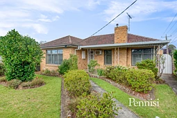 27 Ian Crescent, Airport West