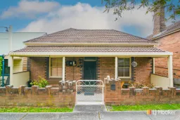 22 HILL ST, Lithgow