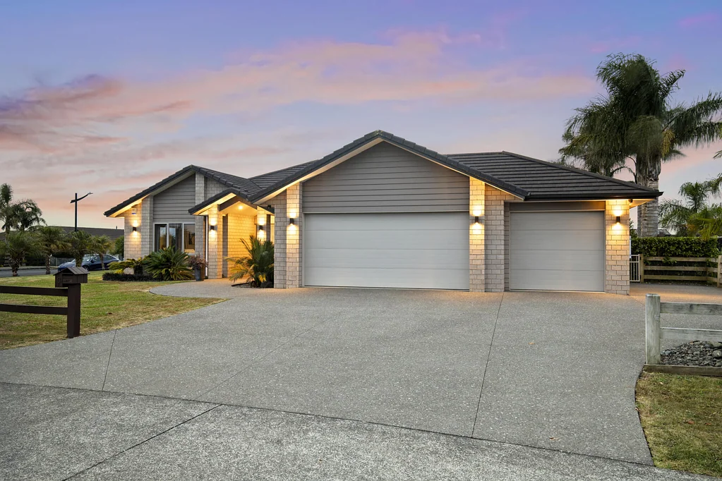 Pukekohe 4Zimmer Elevated family luxury