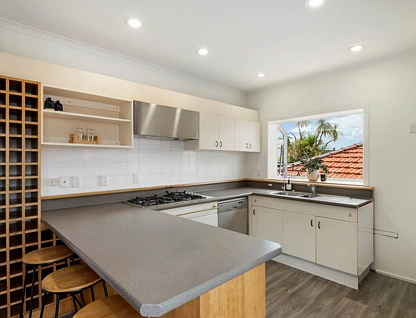 31 Norwood Road, Bayswater, North Shore City, 4 ห้องนอน, 2 ห้องน้ำ, House