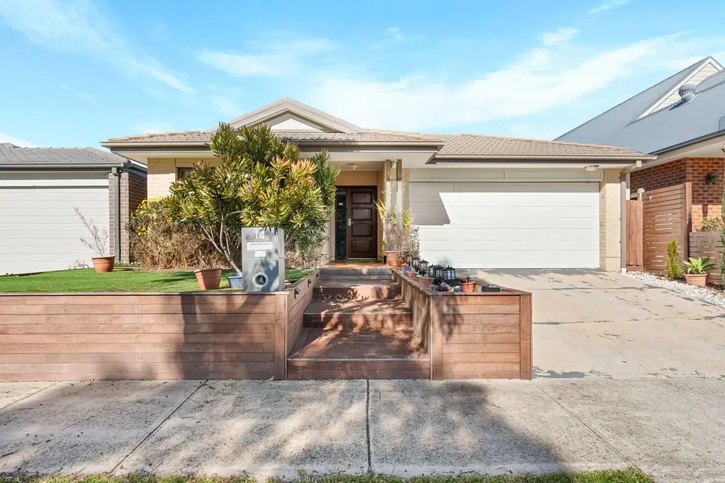 PERFECT LOCATION, CLOSE TO EVERYTHING!