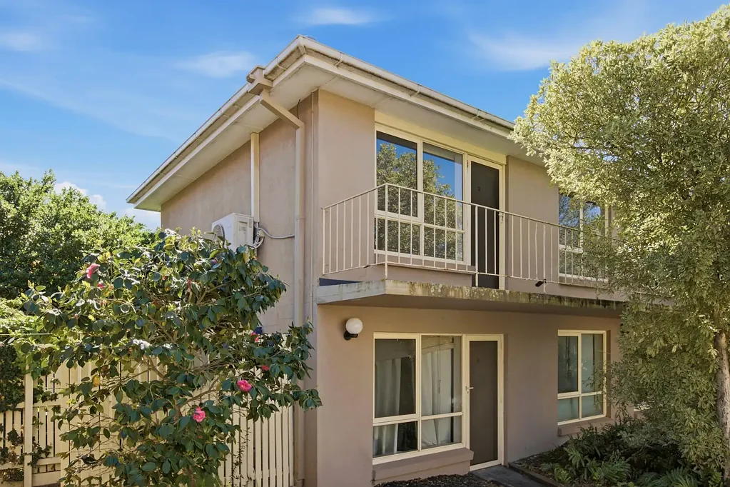 Mentone 1Zimmer A Smart Start with Scope to Renovate
