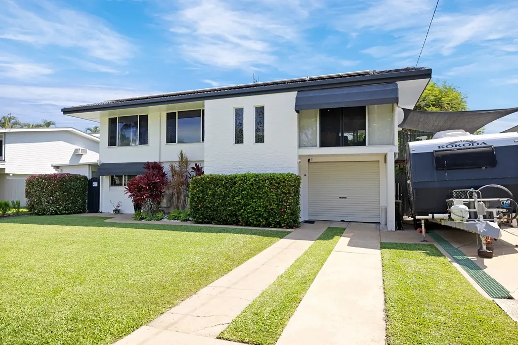 9 Lutana Court, Cranbrook, QLD 4814