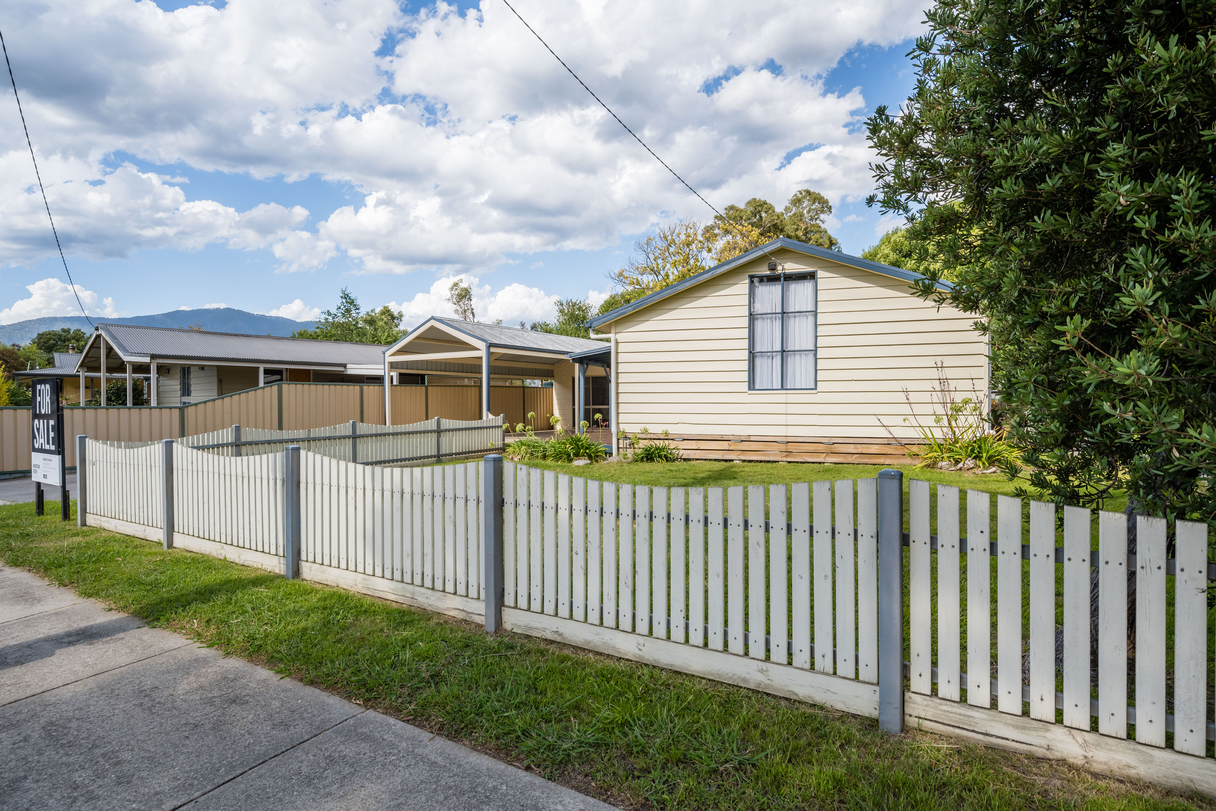 14 NELSE ST, MOUNT BEAUTY VIC 3699, 0 chambres, 0 salles de bain, House