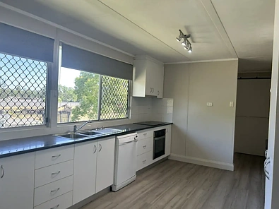 रसोईघर - 16 Ann Street, Mitchell, QLD 4465