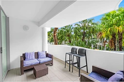 1204/2-22 Veivers Road, Palm Cove