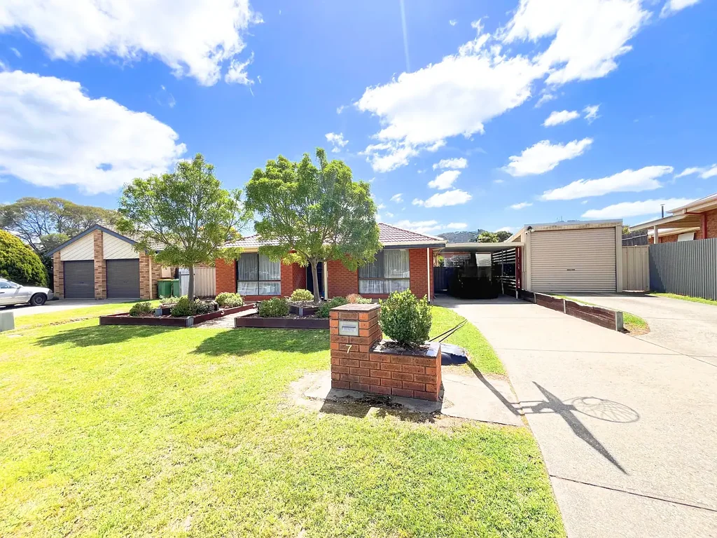 7 Mitta Grove, Lavington, NSW 2641