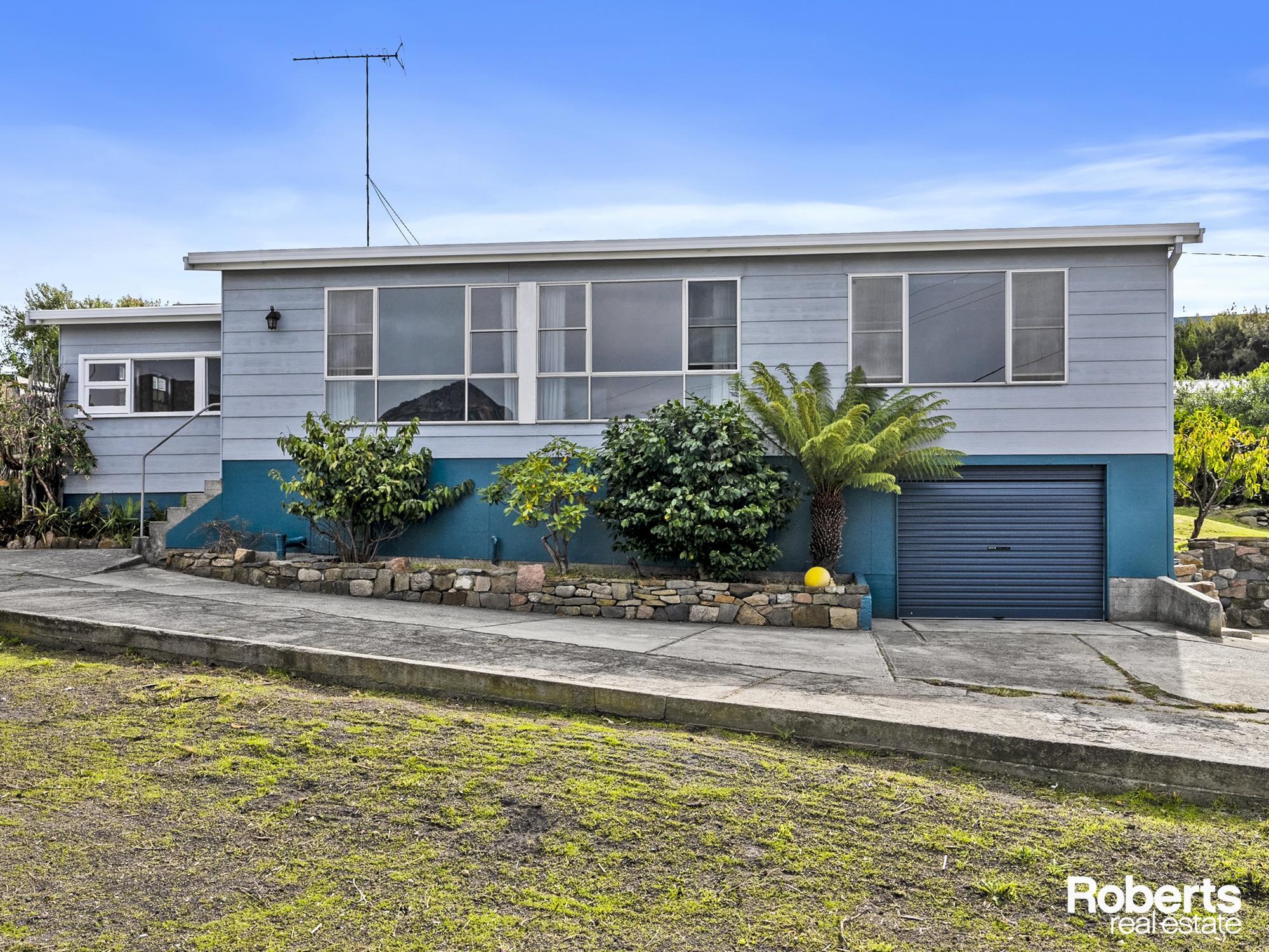 BAYWATCH HOUSE 34 JETTY RD, COLES BAY TAS 7215, 0 ห้องนอน, 0 ห้องน้ำ, House