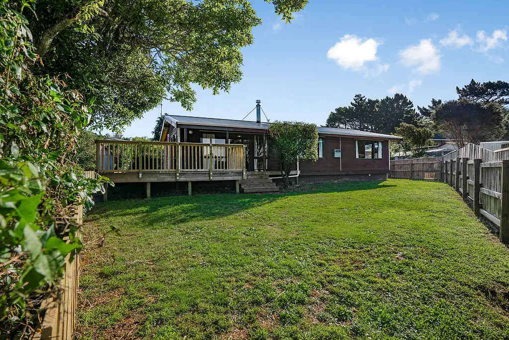 81 Park Road, Belmont, Lower Hutt, Wellington