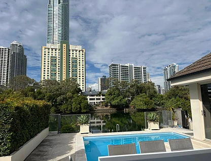 54 Paradise Island, Surfers Paradise, Gold Coast, 3部屋, 2バスルーム, House