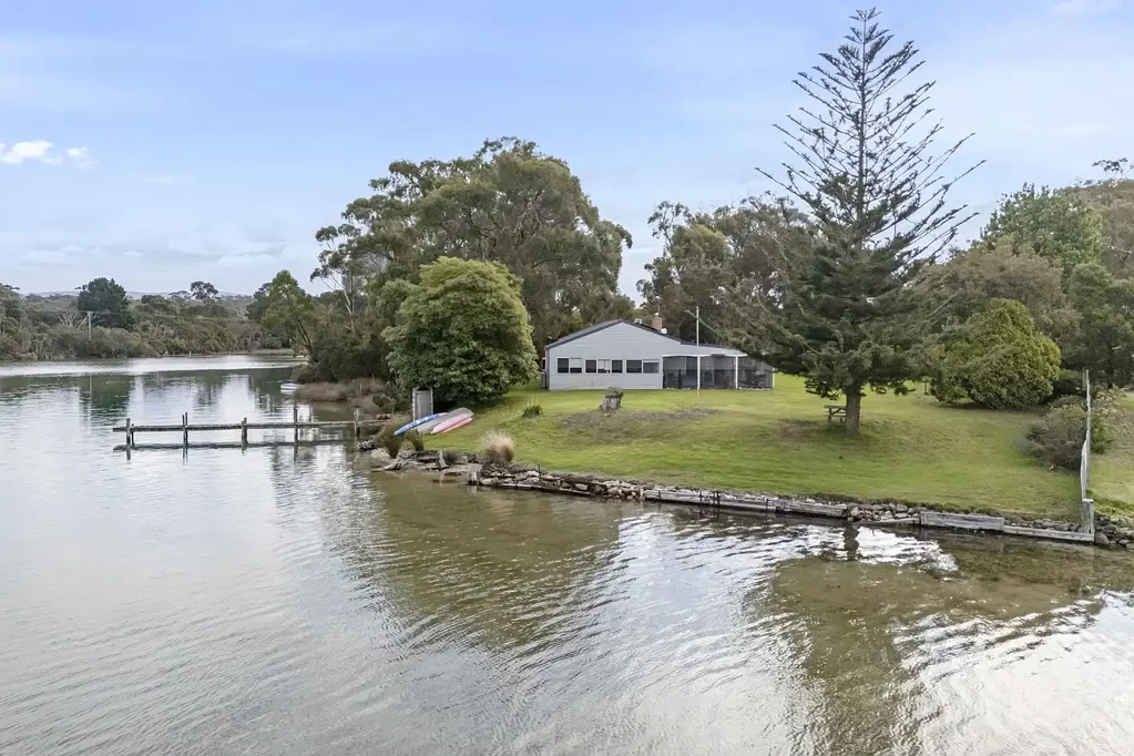 Kelso 4房  Looking for That Serenity? This May Be It!