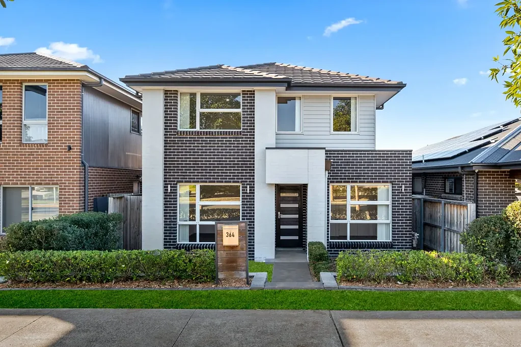 364 South Circuit, Oran Park, NSW 2570