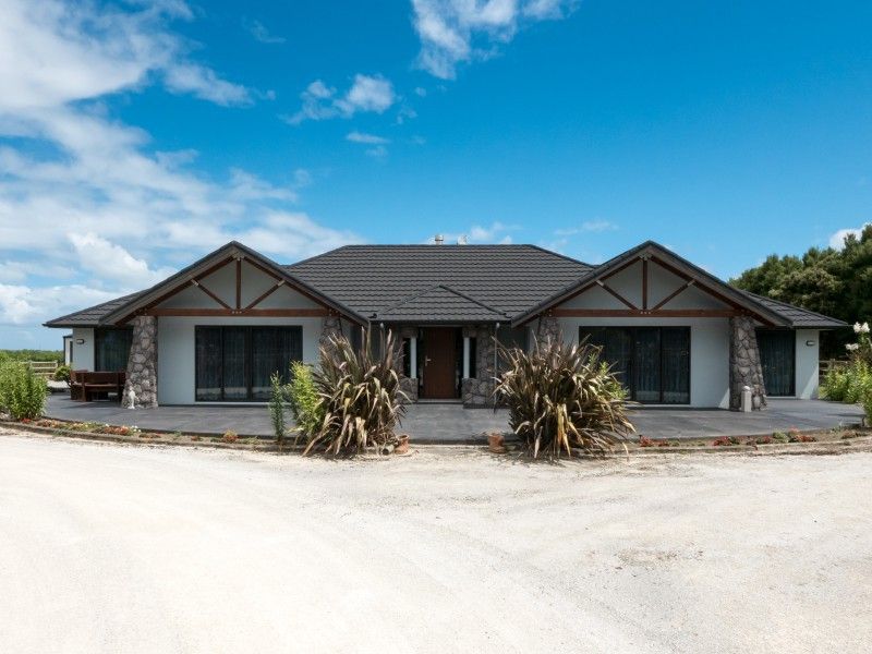 105 Mawhitiwhiti Road, Normanby, South Taranaki, 4部屋, 1バスルーム