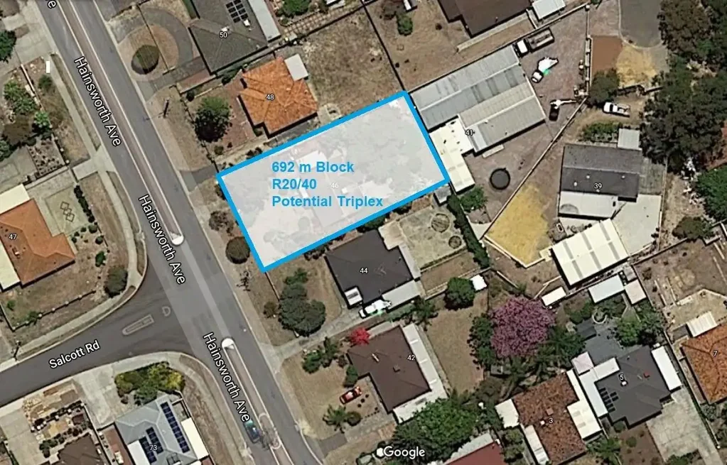 Girrawheen 3침실 Perfect Investment or Future Development Opportunity!