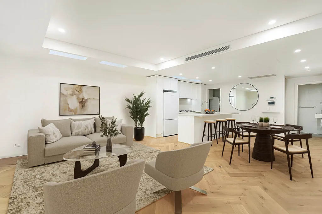 DEPOSIT TAKEN

Close to the CBD this modern sophisticated executive residence is set over three spacious levels with city and bridge glimpses.