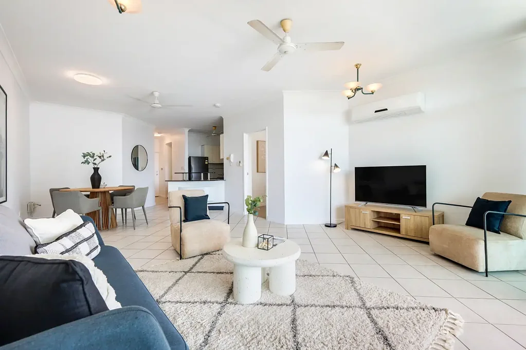 Darwin City 2房  Stylish Inner-City Apartment with Space, Comfort & Convenience!