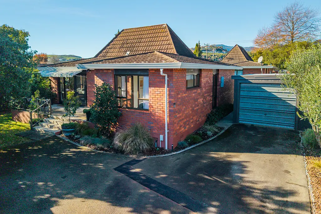 Stoke 3chambre First Home or Downsizing?