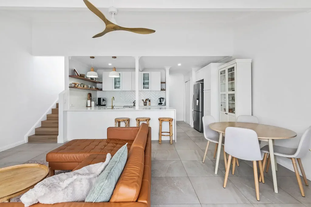 3/154 Currumbin Creek Road, Currumbin Waters, QLD 4223