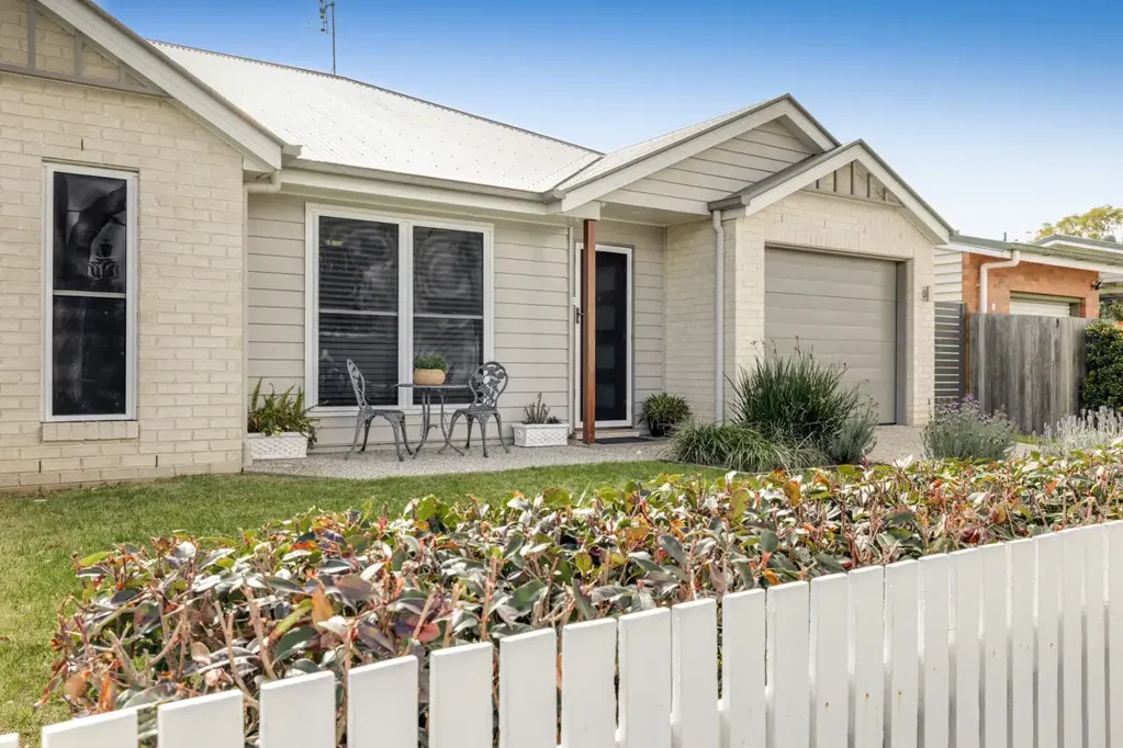 1/1A Alford Street, Mount Lofty, QLD 4350