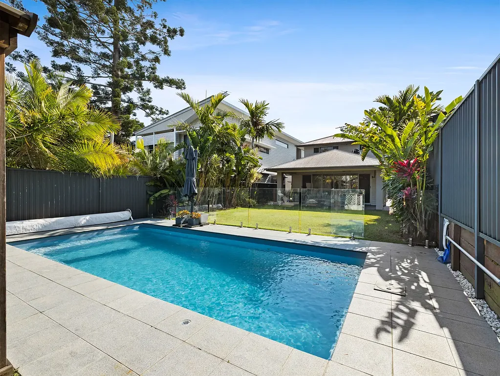 90 Nash Street, Sandgate, QLD 4017