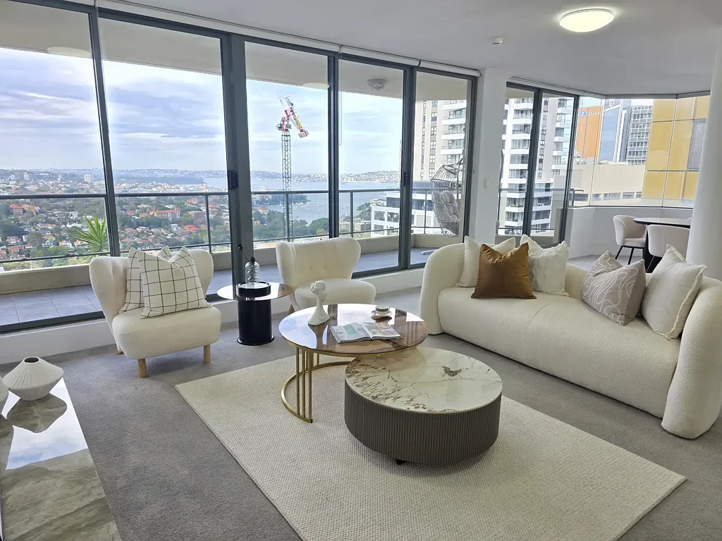 North Sydney 3房 诚意出售 - 超大三卧室公寓，带水景和双车库 Genuine Sale - Oversized Three-Bedroom Apartment with Water view and Double Garage