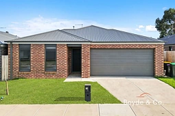 14 Western Barred Place, Longwarry