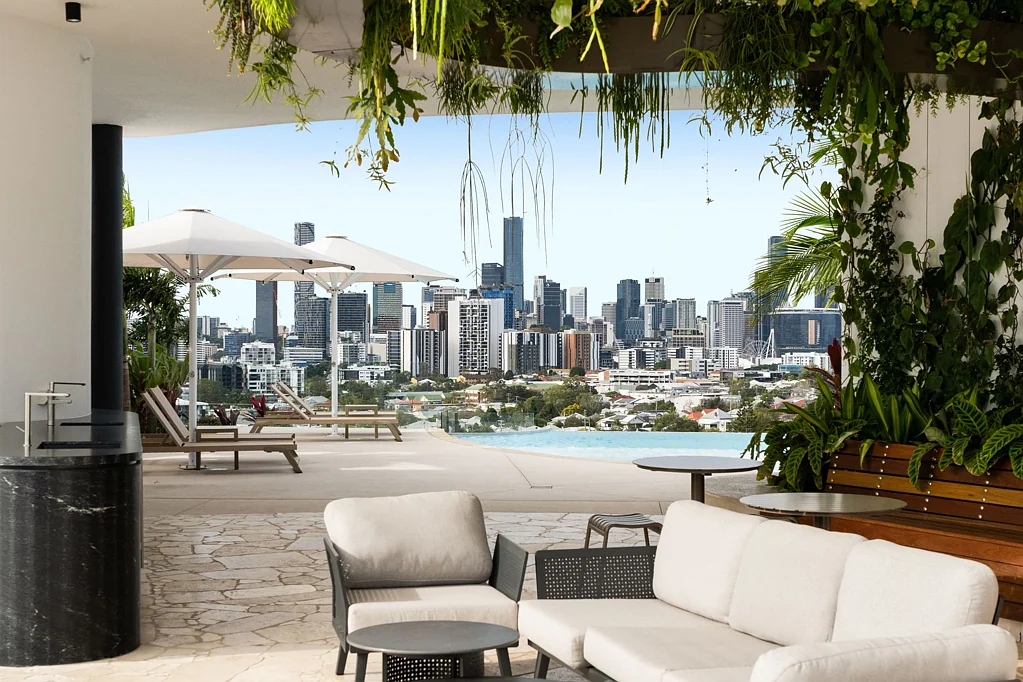West End 1房  A Rare Find in Waves - Space, Style & a True Inner-City Sanctuary