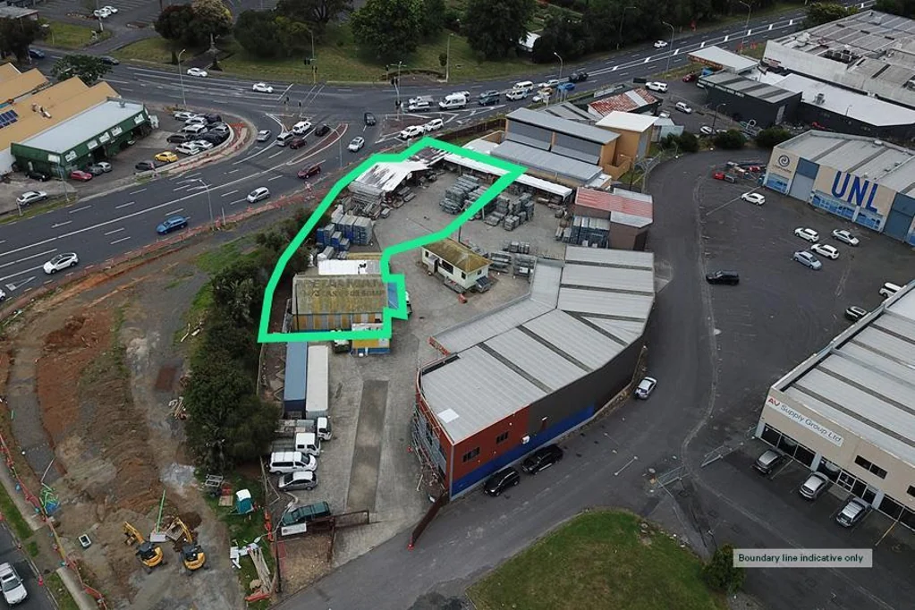 East Tamaki CBRE | Warehouse with 600sqm Yard