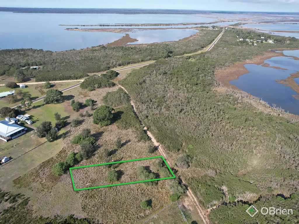 Hollands Landing Prime Land Opportunity in Peaceful Hollands Landing