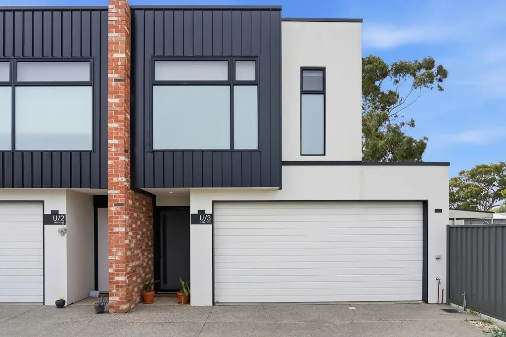 Semaphore Park 3બેડરૂમ Sleek, Low-Maintenance Luxury Near the Coast..
