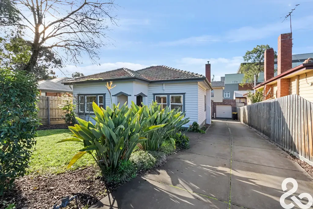 Modern Family Abode To Call Home!