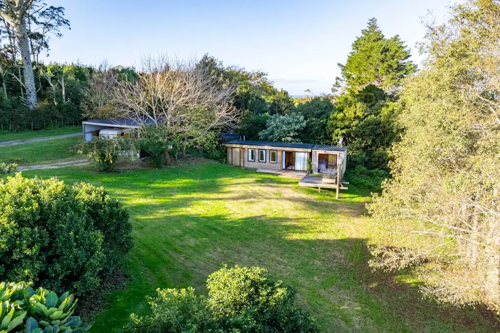 Mangawhai Barn on Block at Upper Tara!!