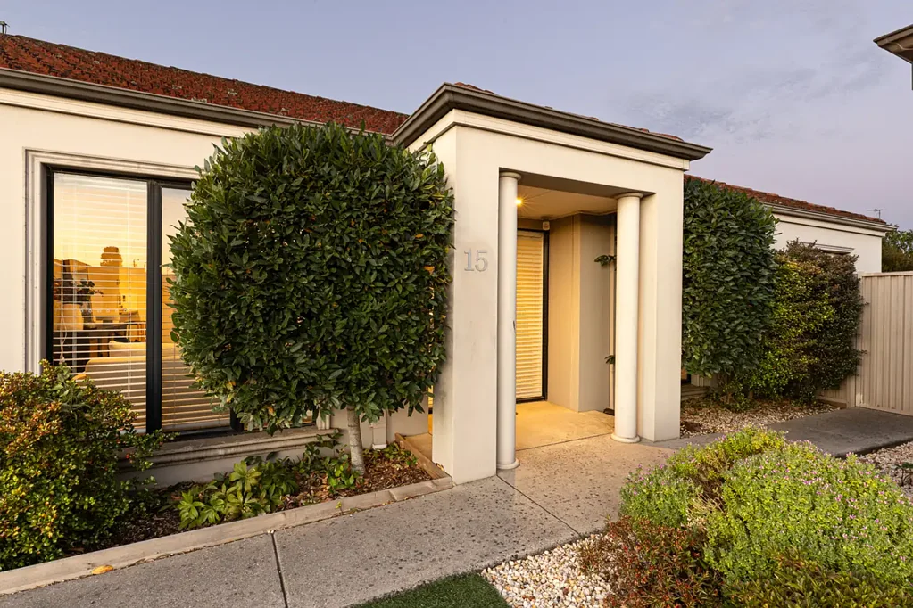 15 Brighton Court, Wendouree, VIC 3355