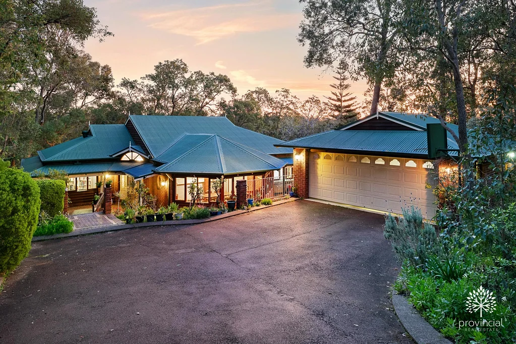 5 Cabarita Road, Kalamunda, WA 6076