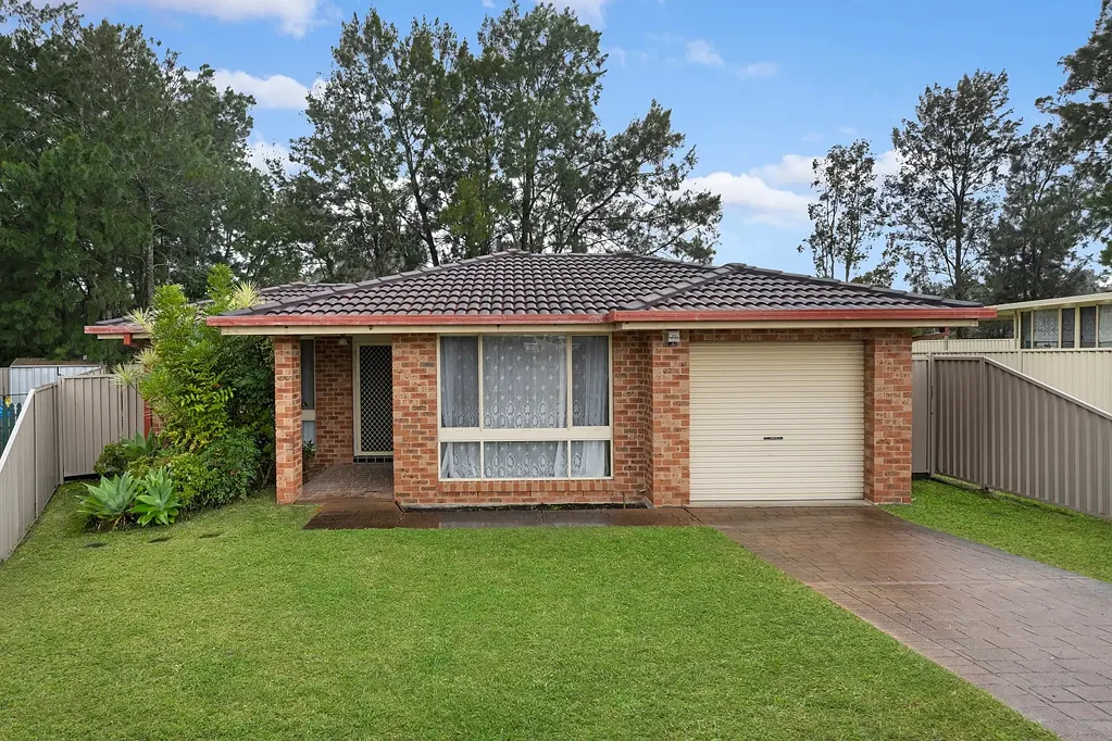 Blue Haven 3房  Neat & Tidy First Home or Smart Investment