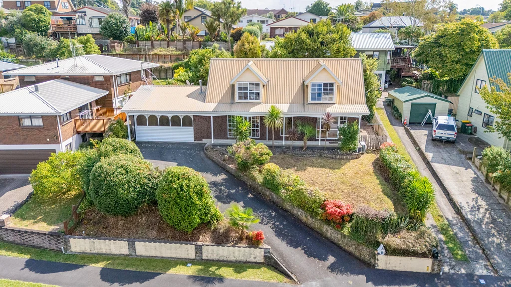 Dinsdale 3房  Cash-Up Opportunity - Must Be Sold!