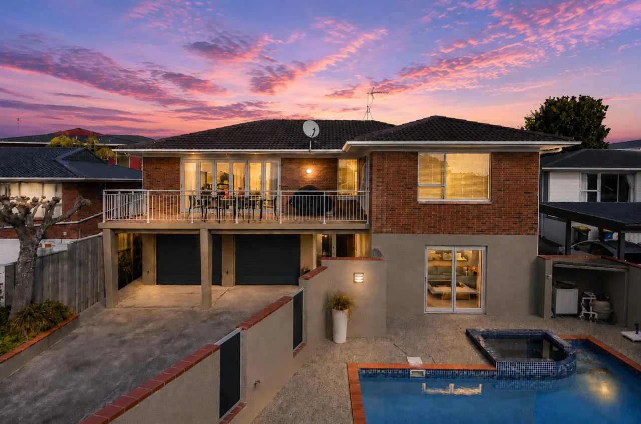 Glendene 4房  Final Call - Auction Sunday - What a Stunner!