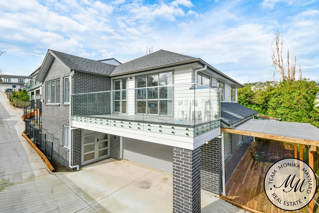 Goodwood Heights 5Kwarto Vendors Bound for Overseas - This One Must Be Sold
