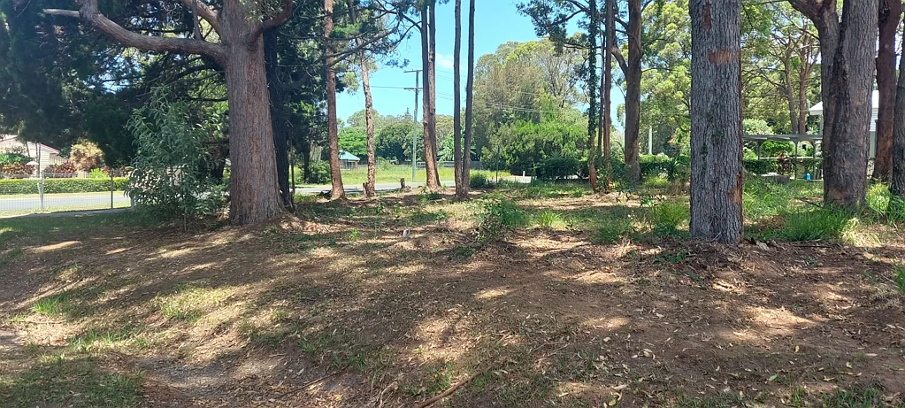 Macleay Island CORNER BLOCK IN GREAT CENTRAL LOCATION