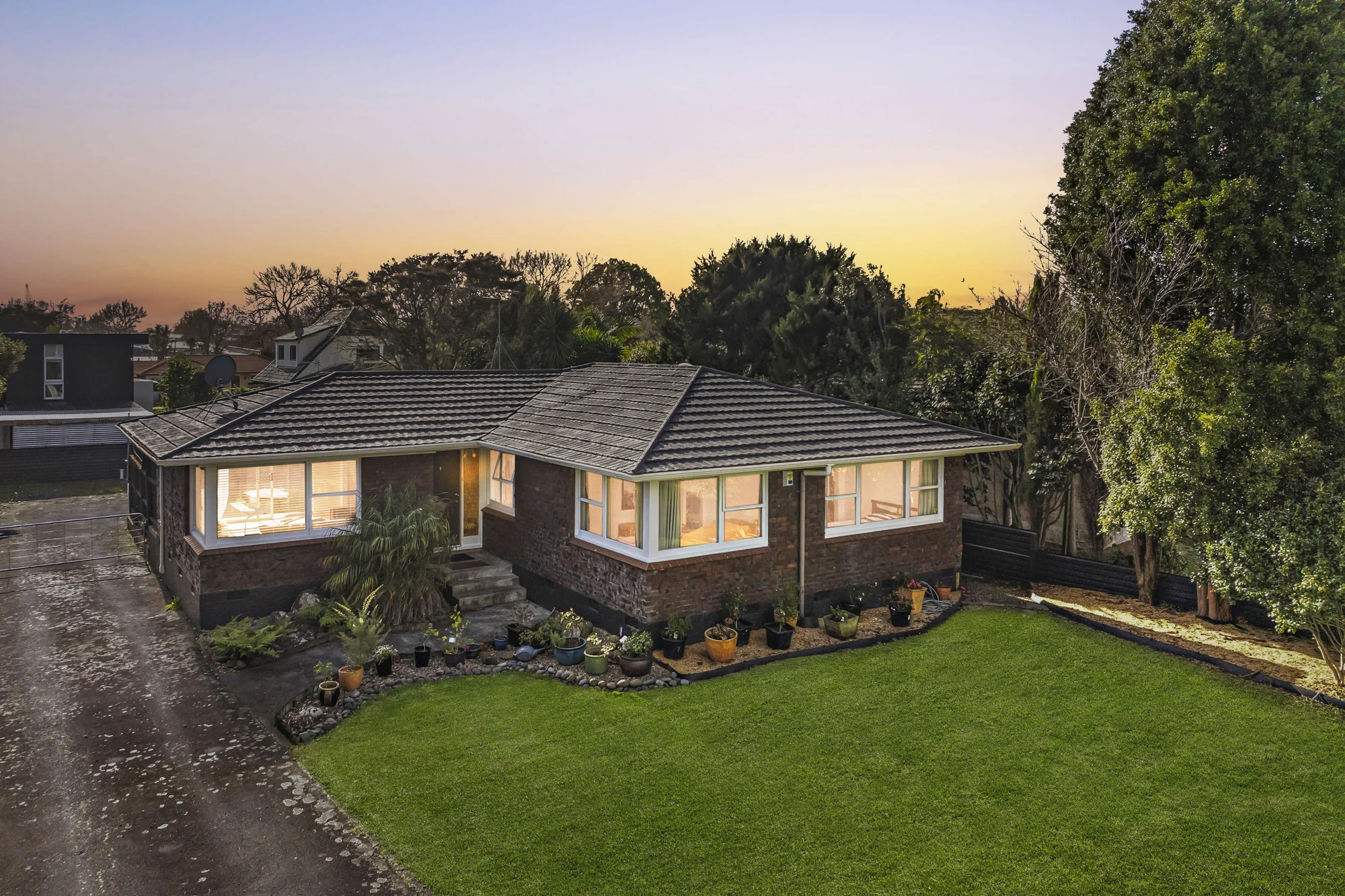 Pahurehure 4房  Practical living in a sought-after location