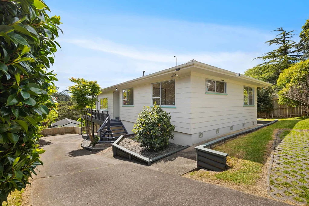 84 Spinella Drive, Bayview, North Shore City, Auckland