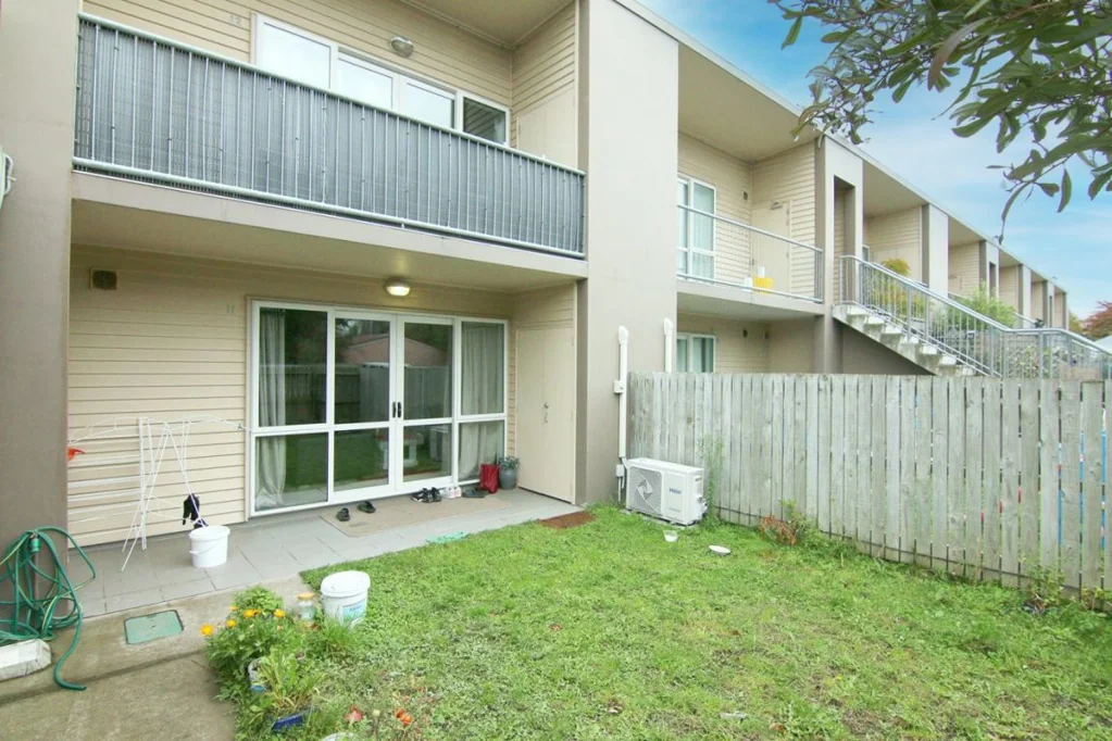 Phillipstown 2ਬੈੱਡਰੂਮ Modern Entry Level Investment With Two Carparks!