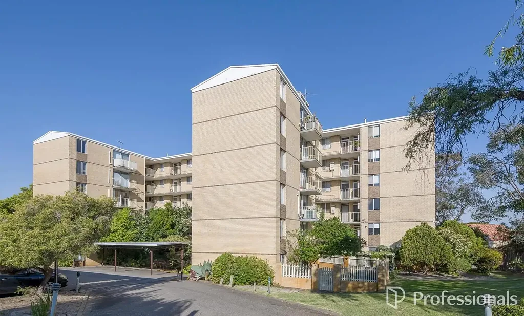 APARTMENT IN THE HEART OF MOUNT LAWLEY